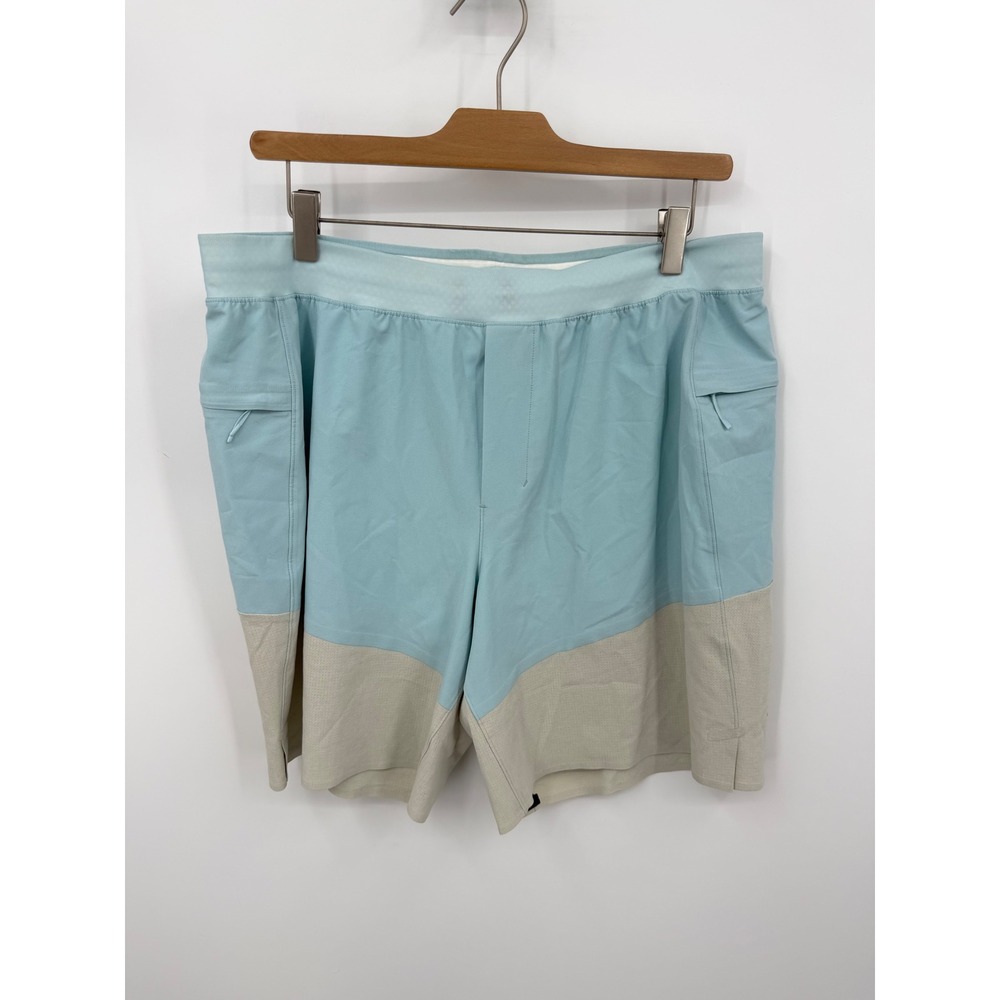 Lululemon Namaste at the beach Short Mens XL 8" Blue Colorblock Lined Athletic